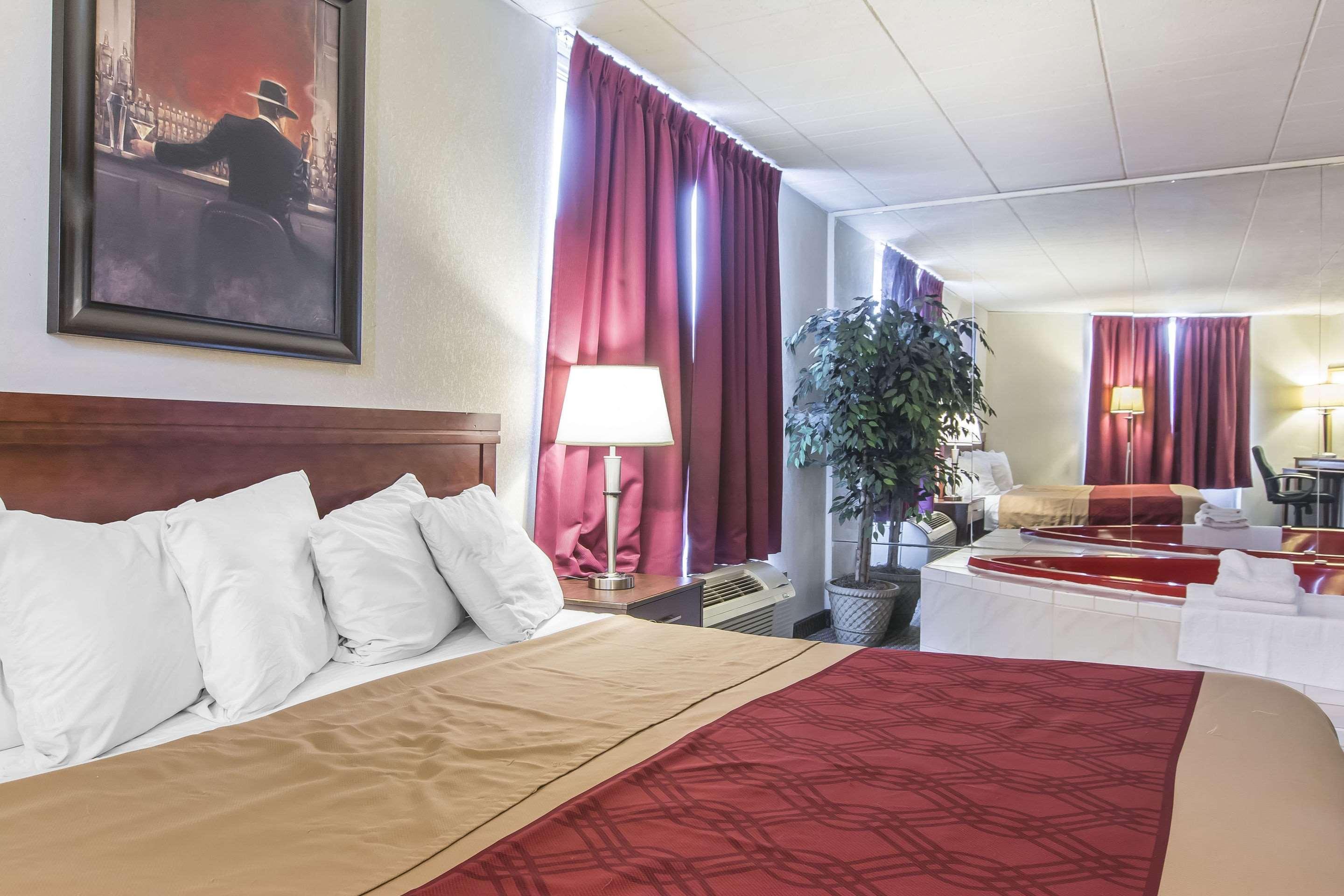 Econo Lodge Orillia Luaran gambar