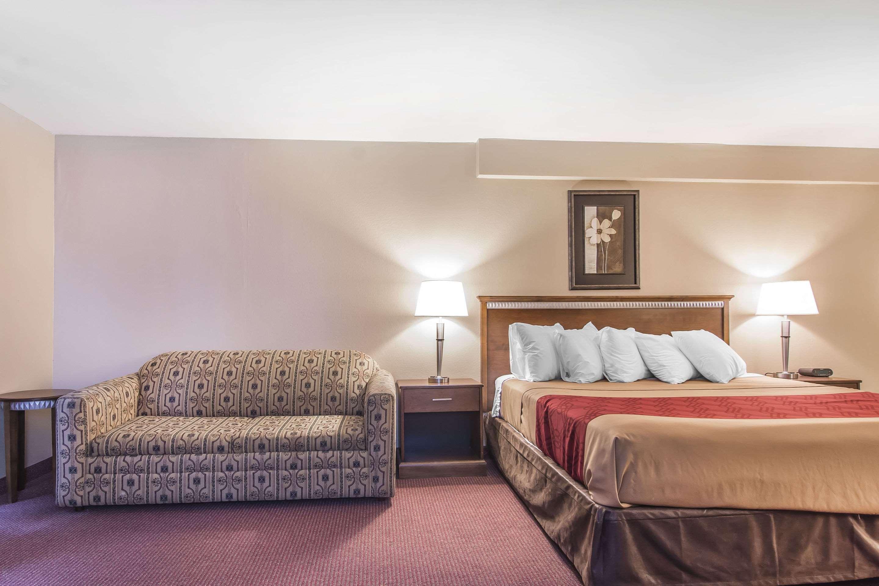 Econo Lodge Orillia Luaran gambar