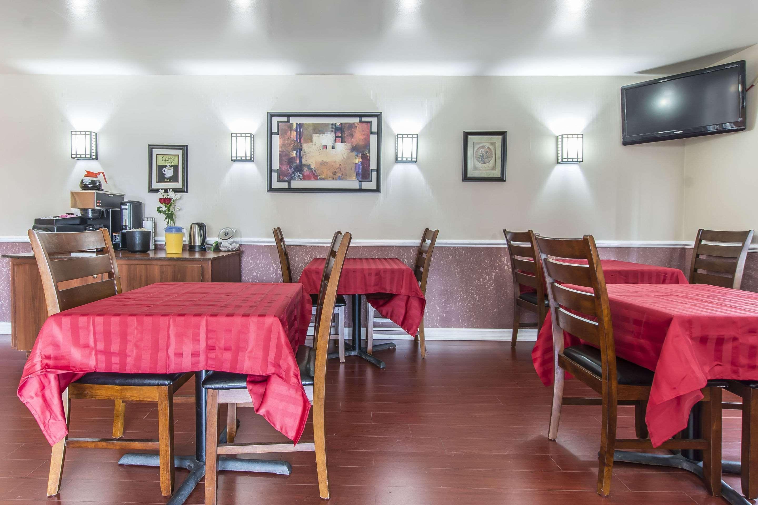 Econo Lodge Orillia Luaran gambar