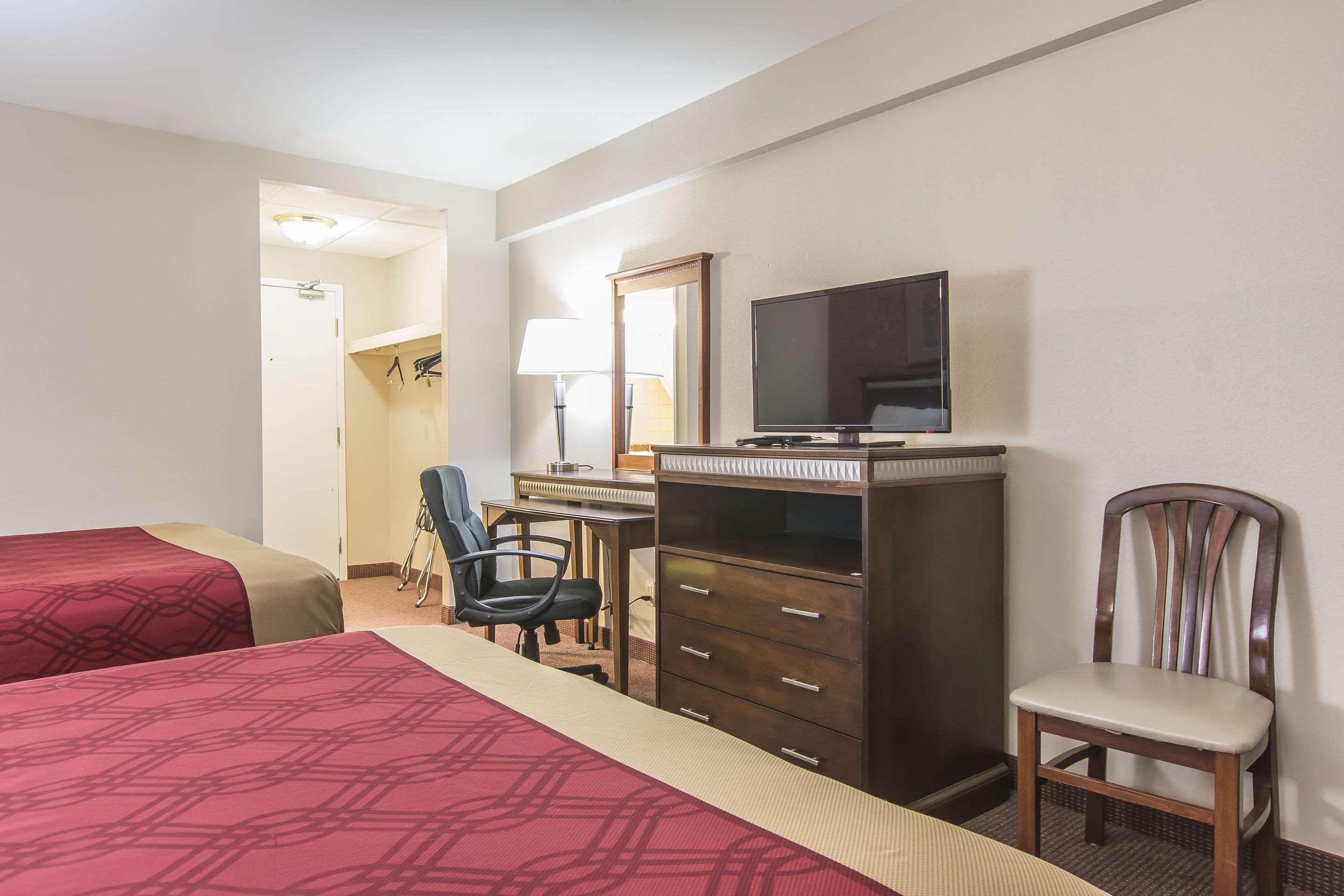 Econo Lodge Orillia Luaran gambar