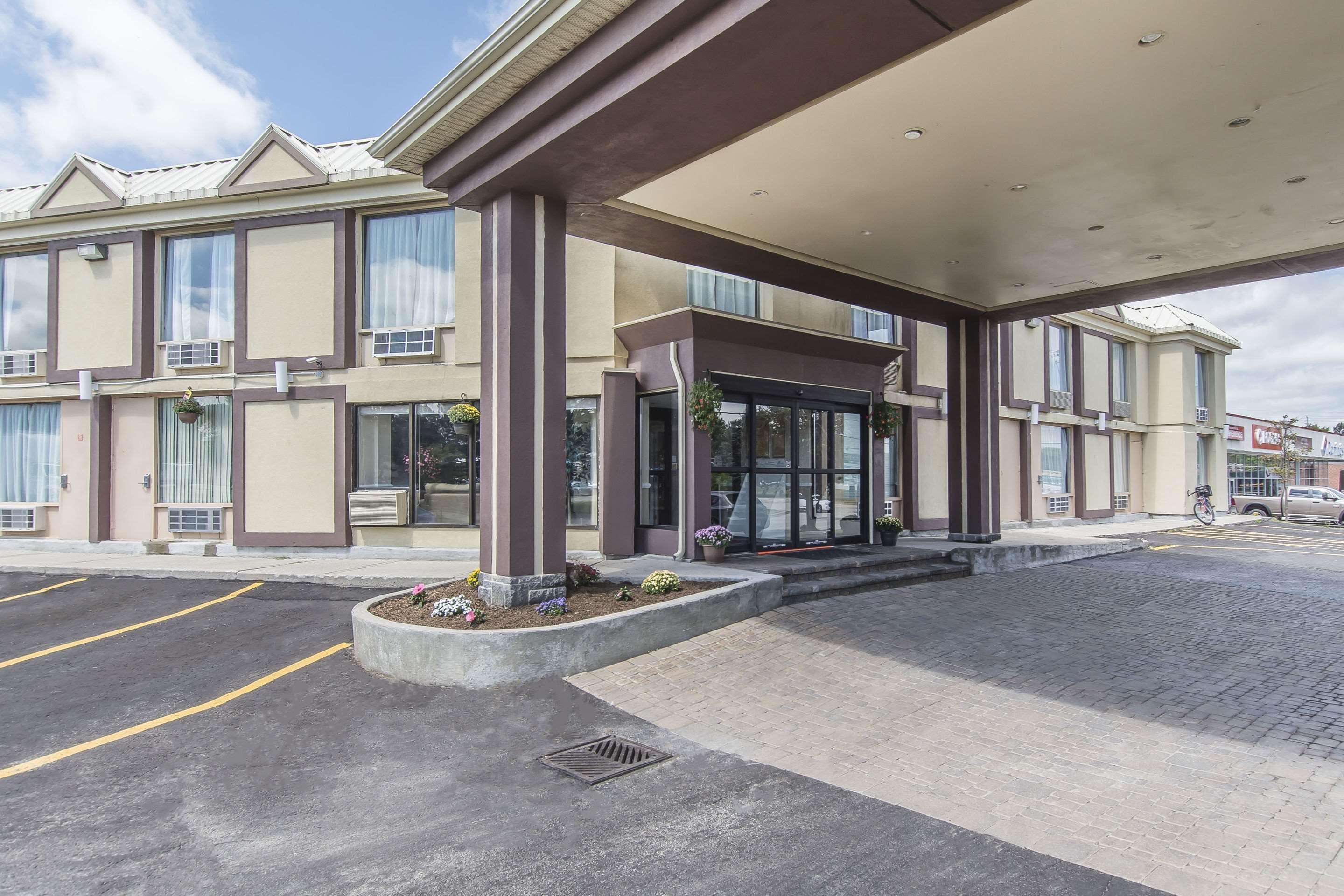 Econo Lodge Orillia Luaran gambar