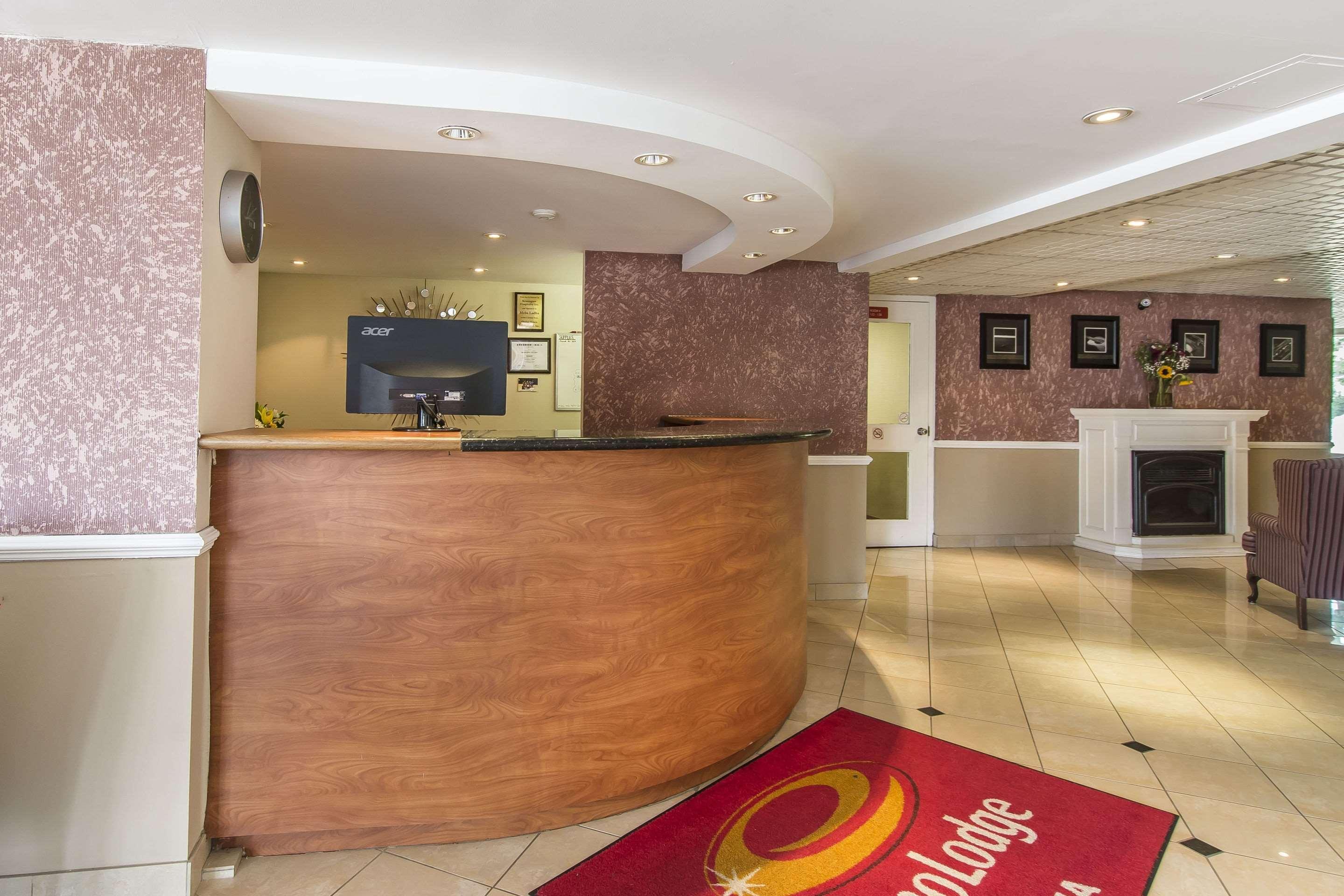 Econo Lodge Orillia Luaran gambar