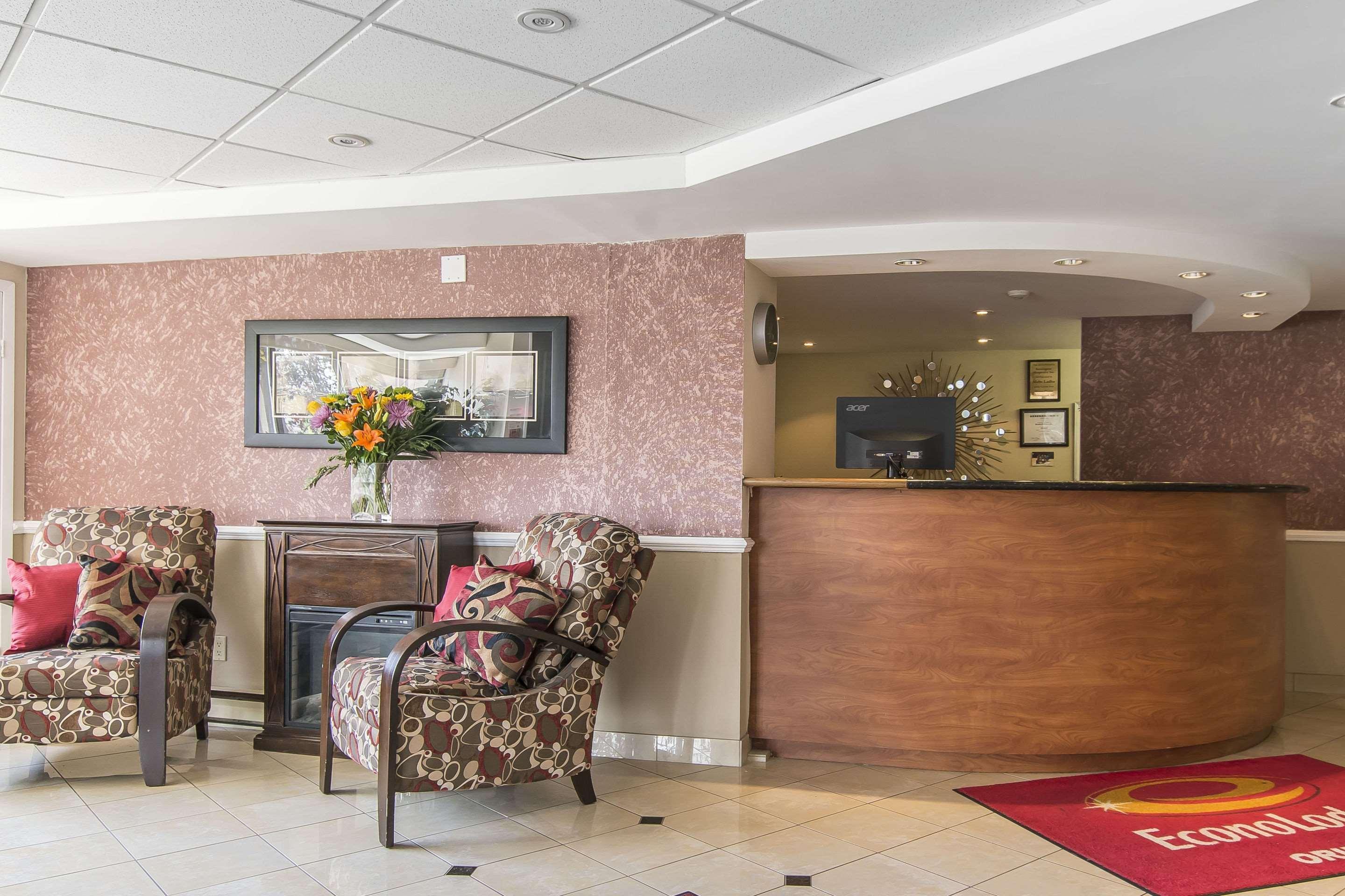 Econo Lodge Orillia Luaran gambar