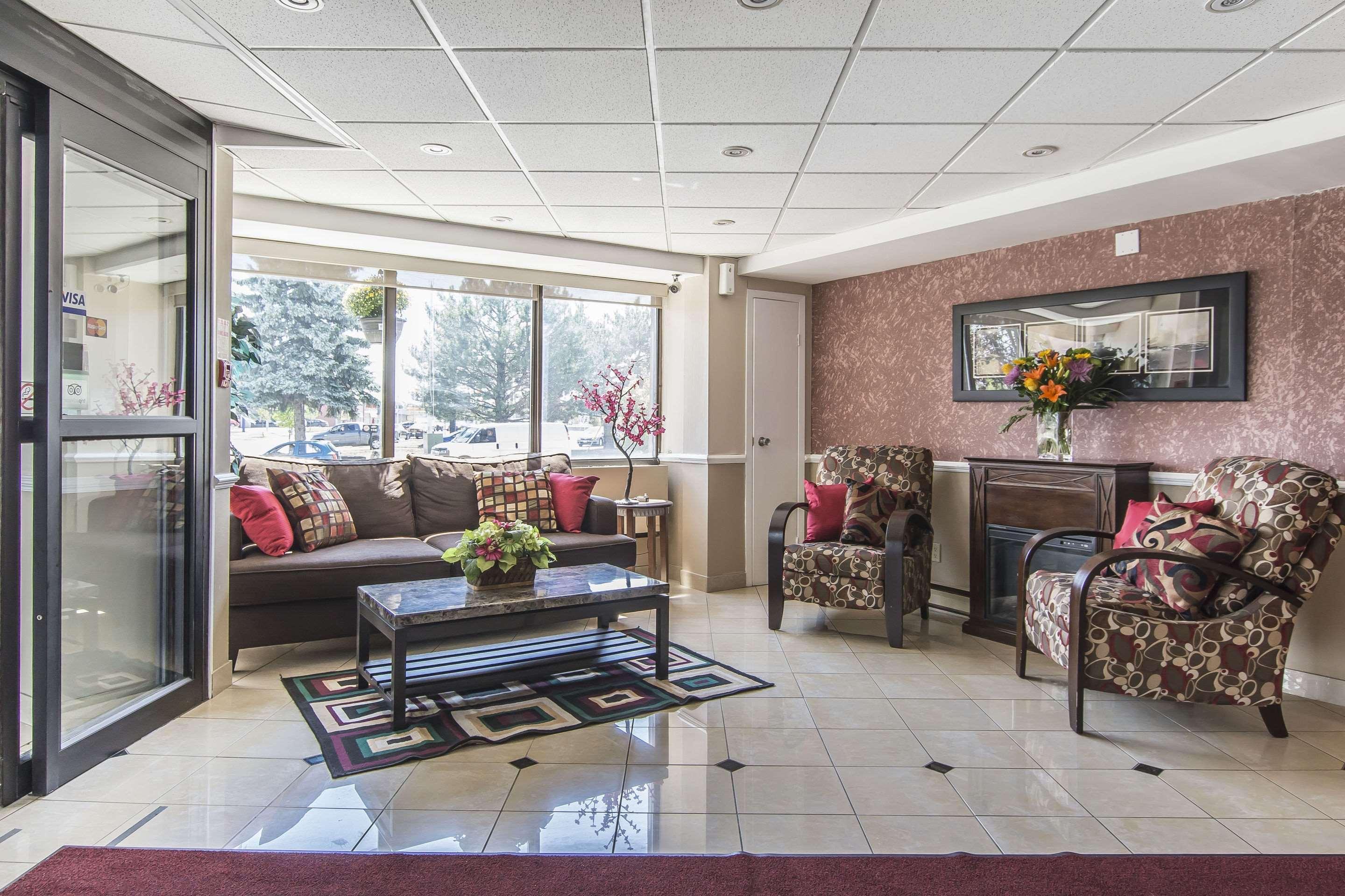 Econo Lodge Orillia Luaran gambar