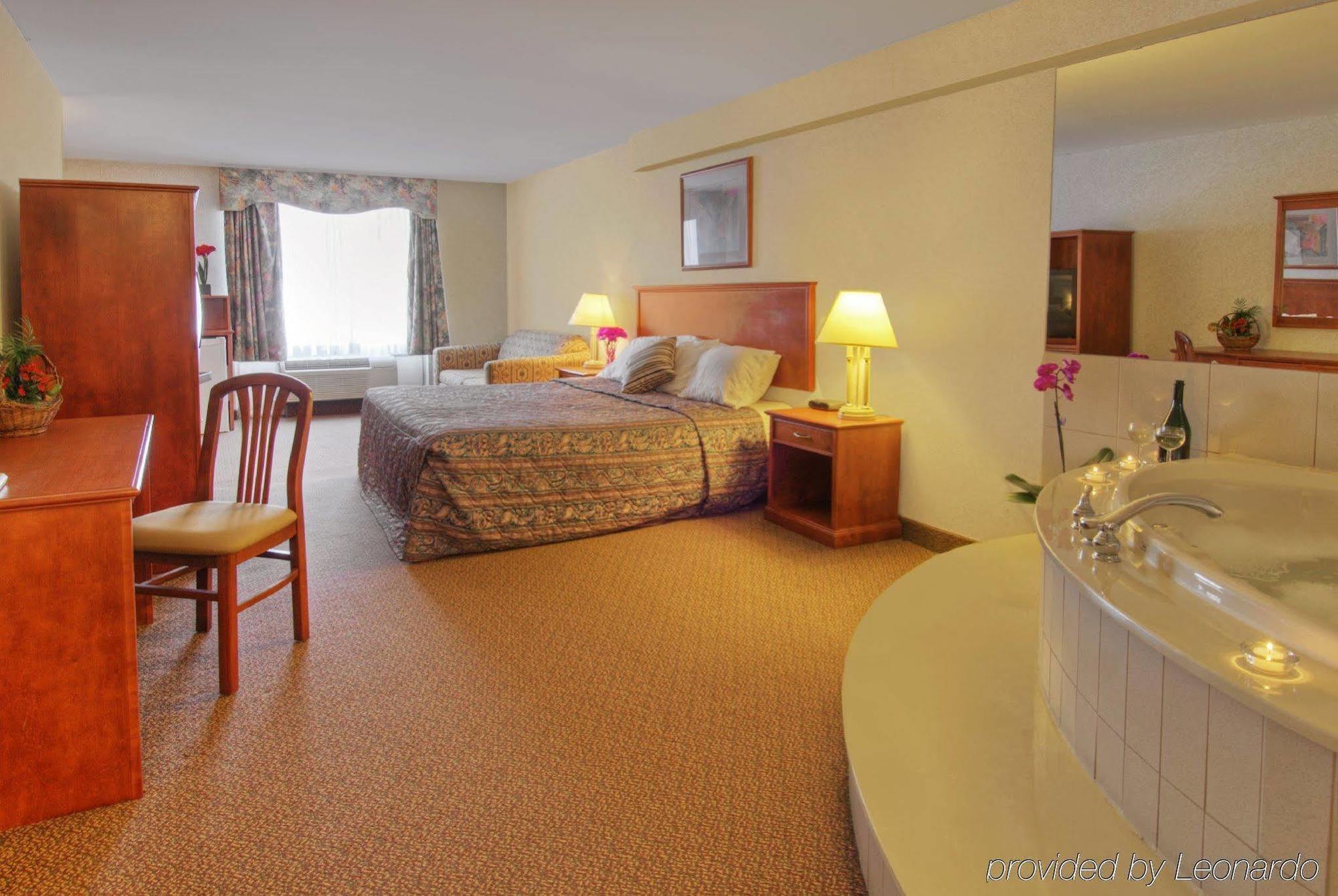 Econo Lodge Orillia Luaran gambar